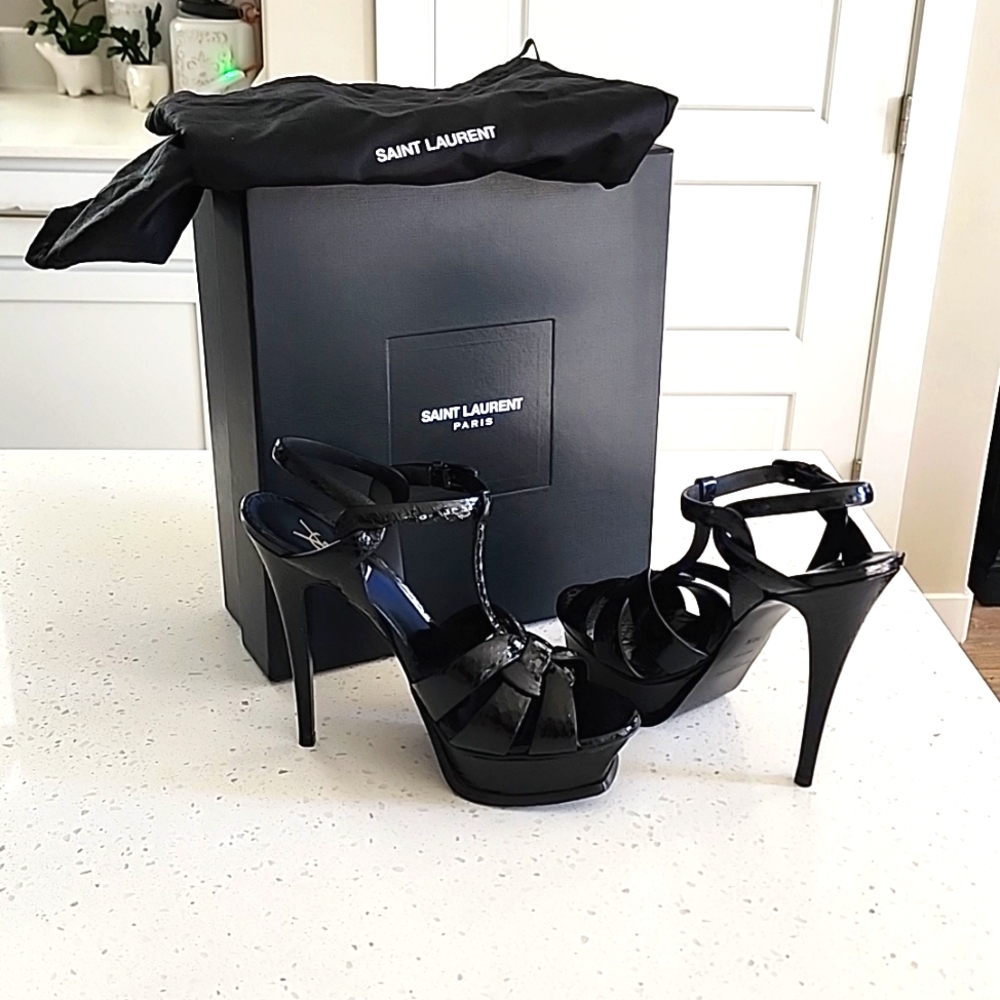 Yves Saint Laurent Tribute 105 Sandal Black